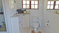 Main Bathroom - 6 square meters of property in Astra Park