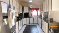 Kitchen - 19 square meters of property in Brighton Beach