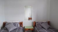 Bed Room 1 - 13 square meters of property in Manaba Beach