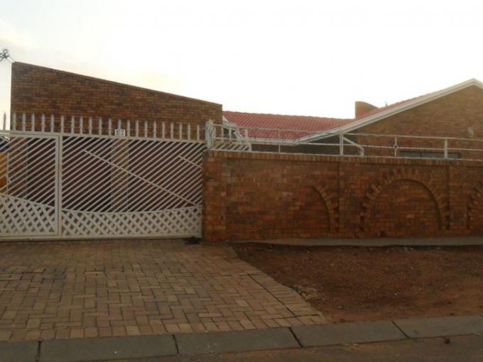 3 Bedroom House for Sale For Sale in Thokoza - MR552539
