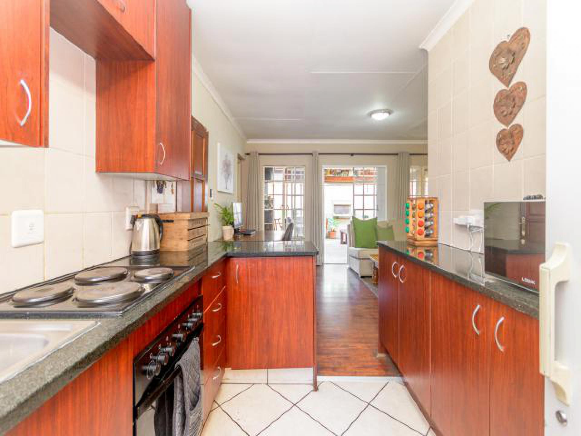 Kitchen of property in Greenstone Hill