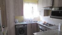 Kitchen - 8 square meters of property in Glenmarais (Glen Marais)