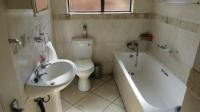 Bathroom 1 - 6 square meters of property in Southdowns Estate