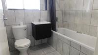 Bathroom 1 - 4 square meters of property in Cleland