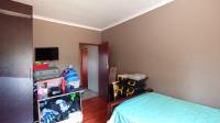 Bed Room 1 - 19 square meters of property in Country View