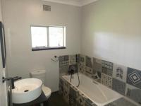 Bathroom 1 - 8 square meters of property in Lyttelton Manor