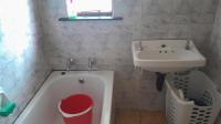 Bathroom 1 - 4 square meters of property in Ridgepark