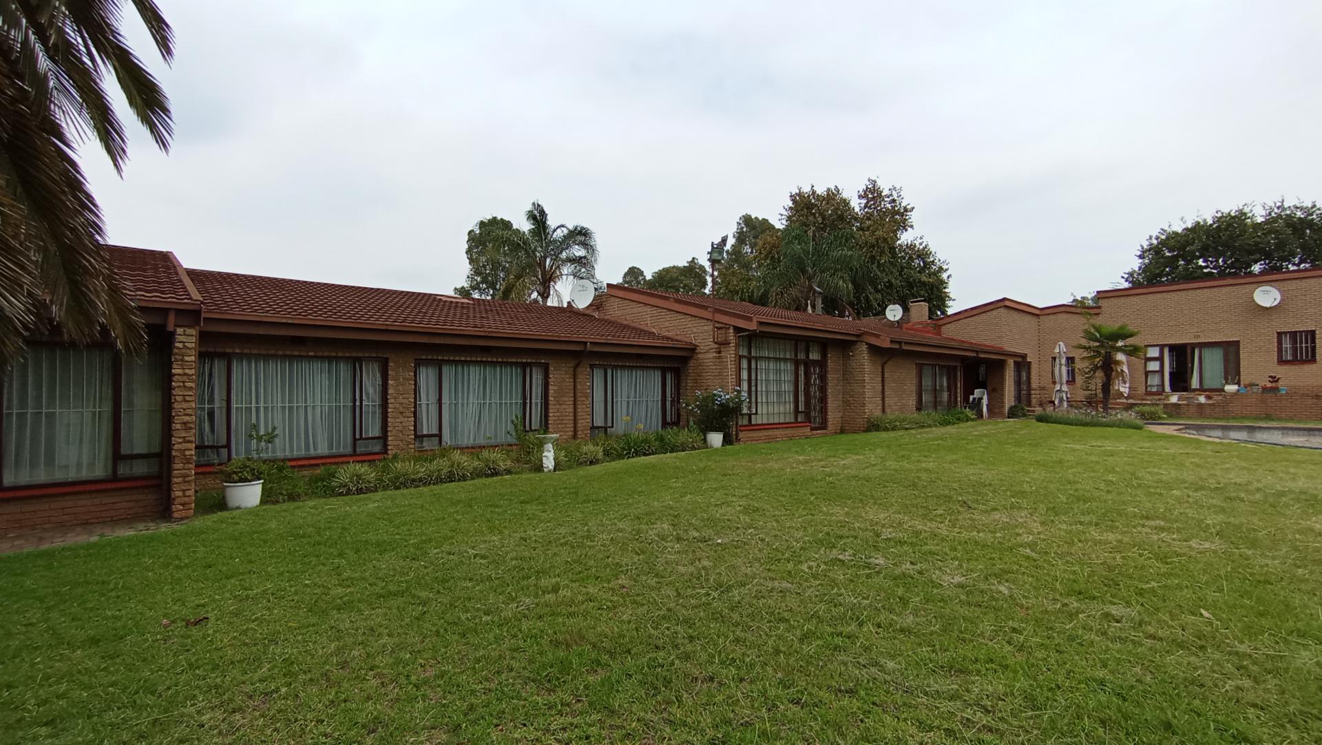 Front View of property in Randjesfontein