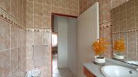 Bathroom 1 - 22 square meters of property in Randjesfontein