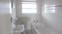 Bathroom 1 - 6 square meters of property in Florida Park