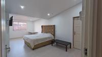 Main Bedroom - 30 square meters of property in Belthorn Estate