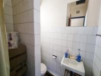Bathroom 1 of property in Oranjesig