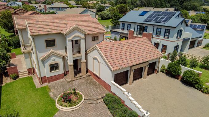 5 Bedroom House for Sale For Sale in Rietvlei Heights Country Estate - MR563899