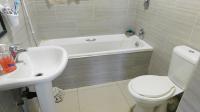 Bathroom 1 - 4 square meters of property in Reservior Hills