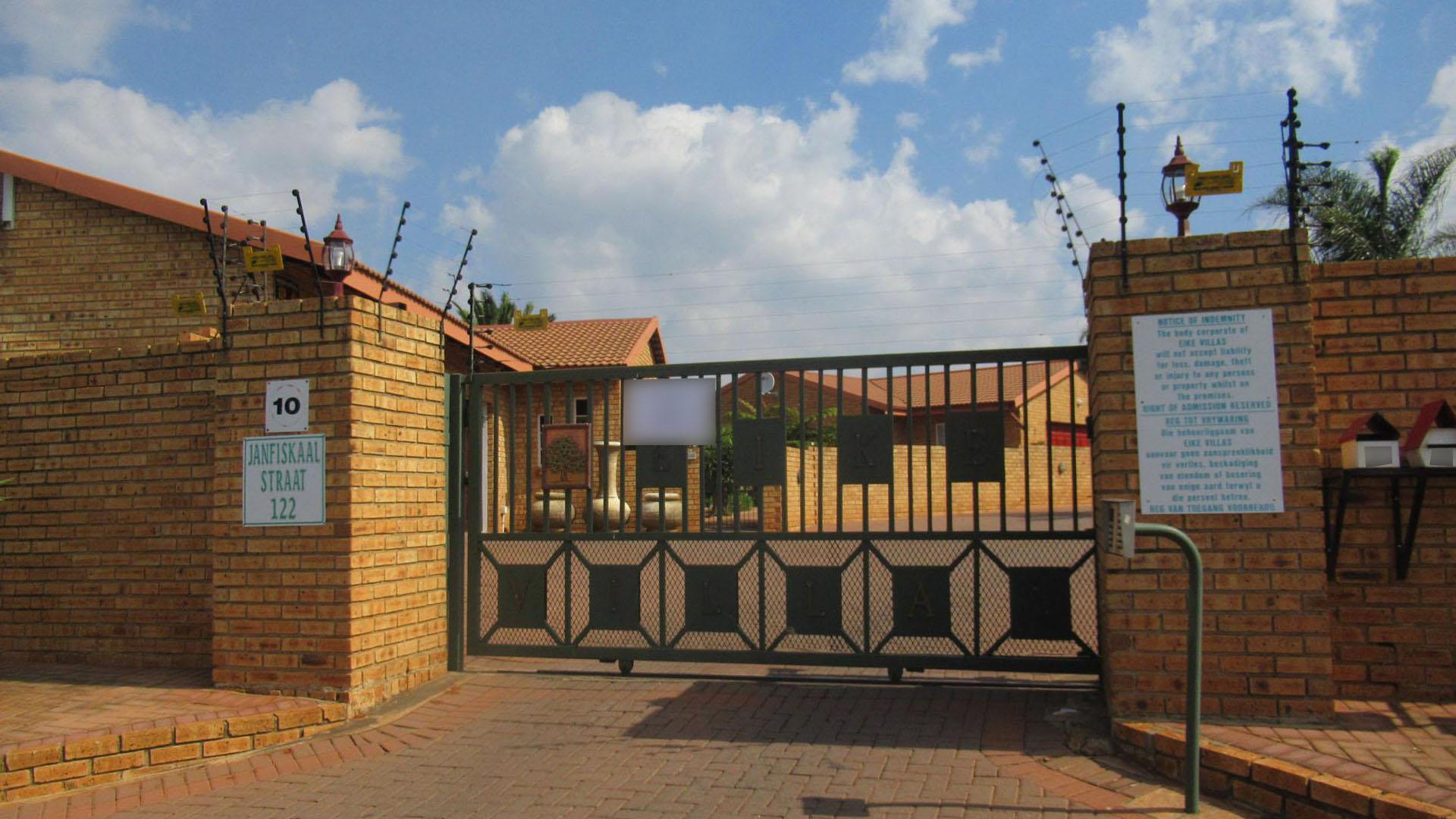 Front View of property in Eikepark