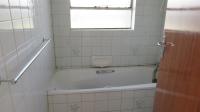 Main Bathroom - 5 square meters of property in Vereeniging