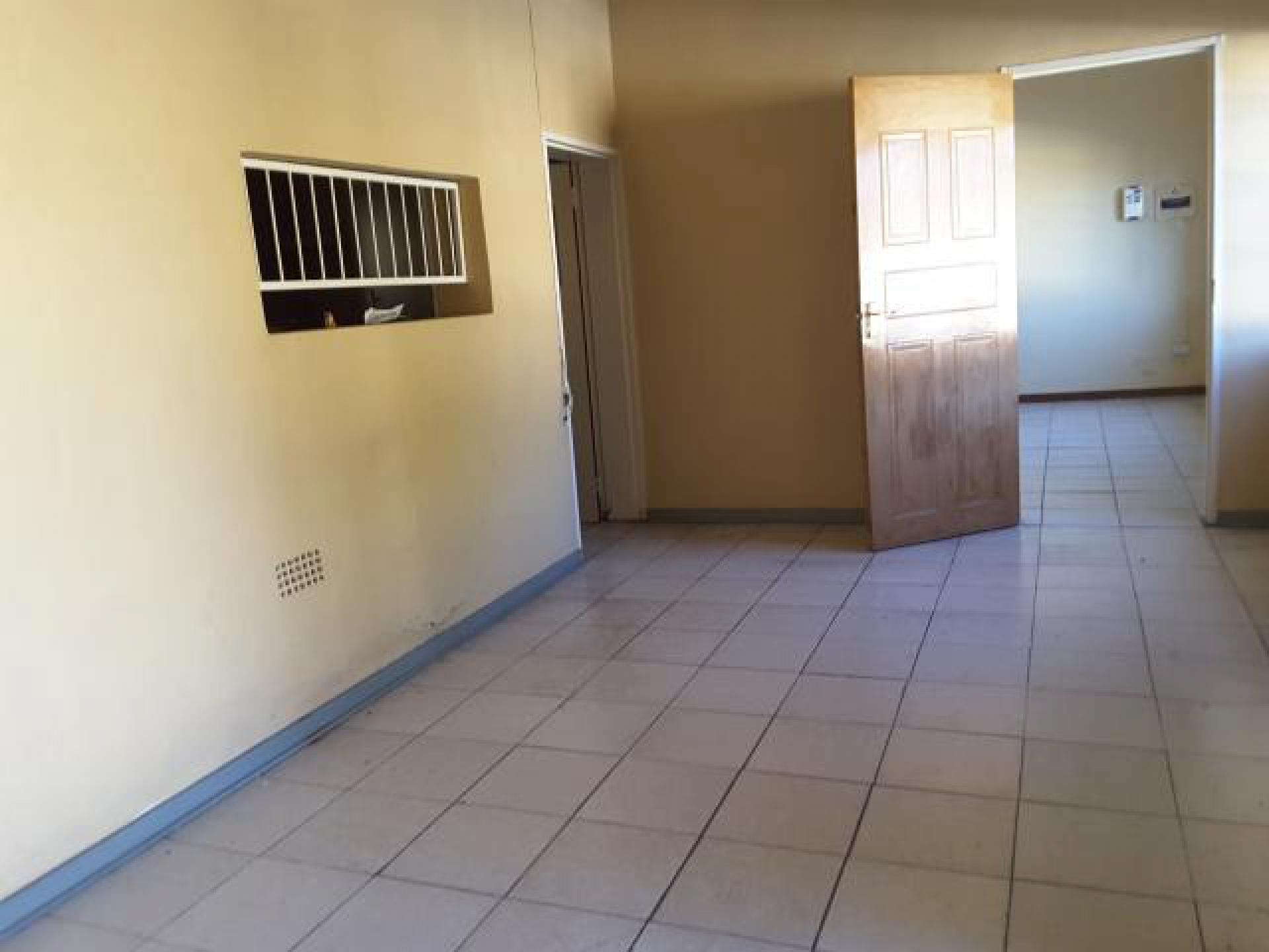 Lounges of property in Colesburg (Colesberg)