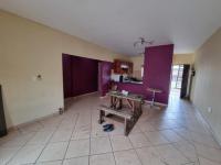 Lounges - 24 square meters of property in Cashan
