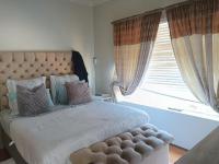 Bed Room 1 - 17 square meters of property in Brenthurst