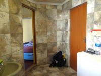 Bathroom 1 of property in Ibhayi (Zwide)