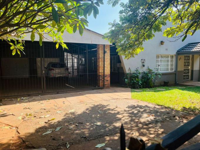 4 Bedroom House for Sale For Sale in Rustenburg - MR569890
