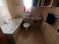 Bathroom 1 of property in Trevenna
