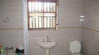 Bathroom 2 - 6 square meters of property in Jameson Park