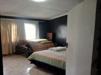 Bed Room 1 of property in Richards Bay