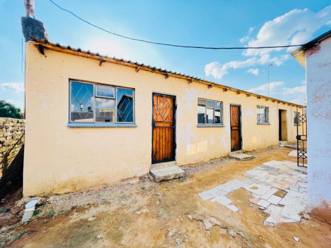 10 Bedroom House for Sale For Sale in Soshanguve - MR572015