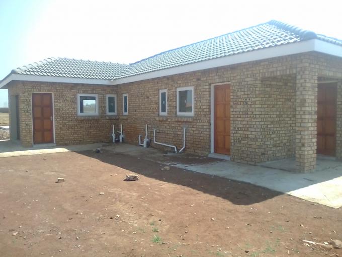 2 Bedroom House for Sale For Sale in Lenasia South - MR572037