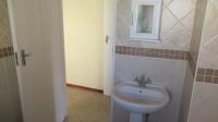 Main Bathroom - 7 square meters of property in Winchester Hills
