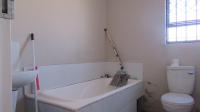 Bathroom 1 - 5 square meters of property in Delmore Park