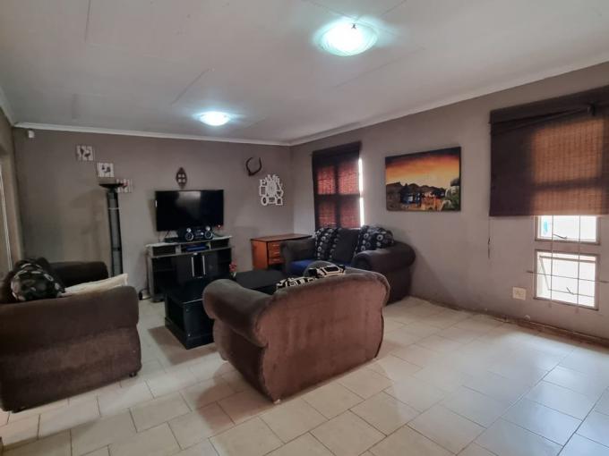 2 Bedroom House for Sale For Sale in Polokwane - MR573443