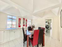 Dining Room - 24 square meters of property in Killarney