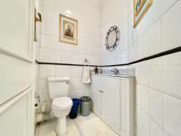 Guest Toilet - 4 square meters of property in Killarney