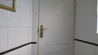 Guest Toilet - 4 square meters of property in Killarney
