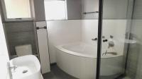 Bathroom 1 - 7 square meters of property in Athlone Park