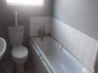 Main Bathroom - 6 square meters of property in Dawn Park