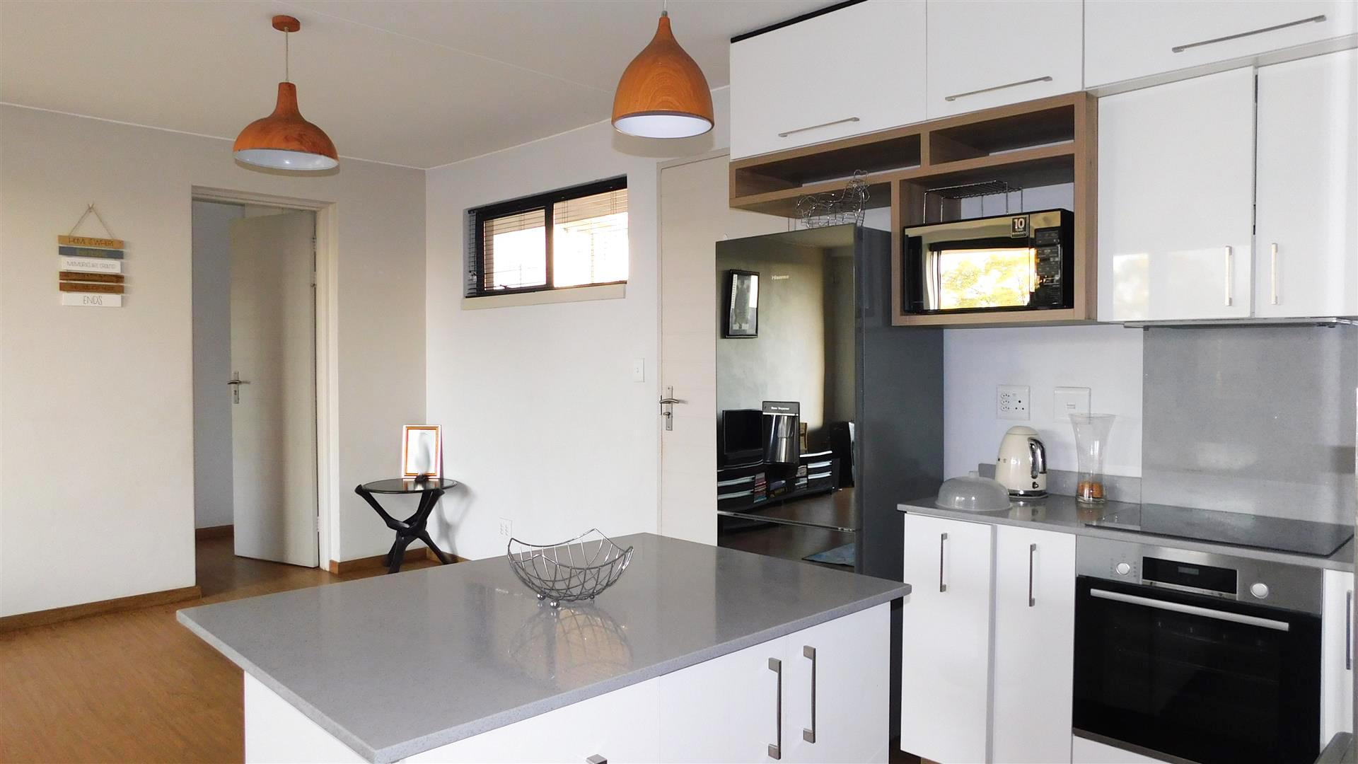 Kitchen - 12 square meters of property in Brooklyn