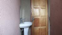 Bathroom 2 of property in Protea Glen