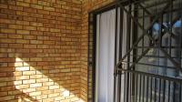 Balcony - 8 square meters of property in Honeydew