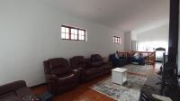 Lounges - 36 square meters of property in Northcliff