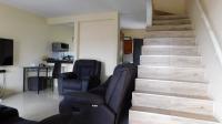 Lounges - 16 square meters of property in Newlands East