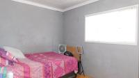 Bed Room 2 - 11 square meters of property in Newlands East