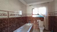 Bathroom 1 - 7 square meters of property in Aerorand - MP