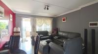Lounges - 17 square meters of property in Pretoria North