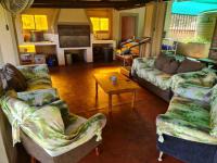 Lounges of property in Barkly West