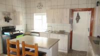 Kitchen - 21 square meters of property in Selection park