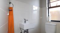 Guest Toilet - 2 square meters of property in Amberfield