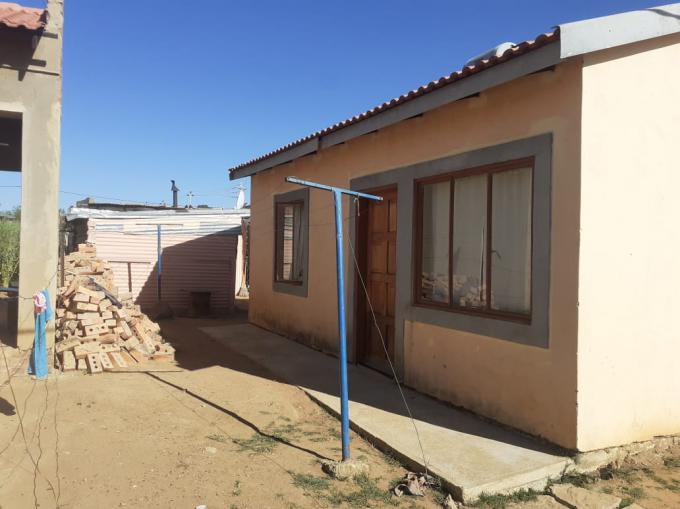 2 Bedroom House for Sale For Sale in Lenasia South - MR582080